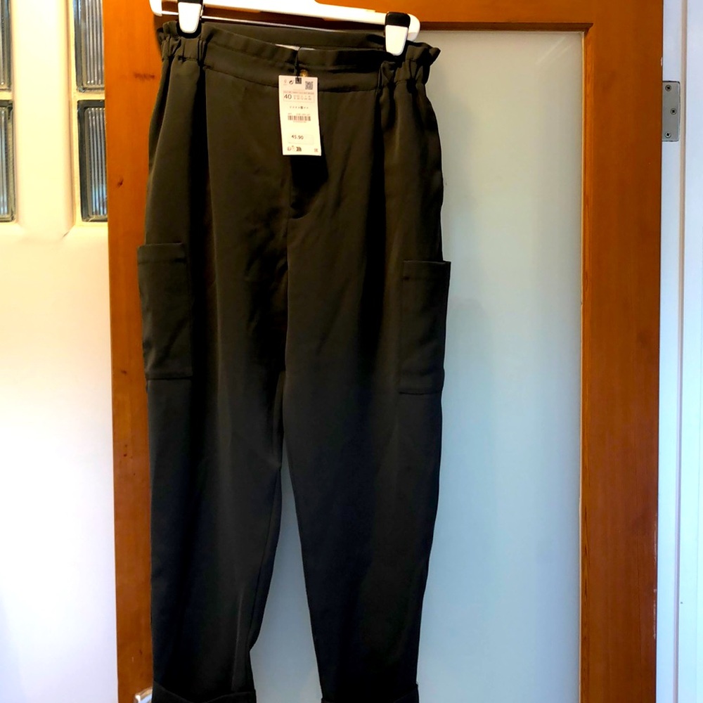 Zara green cargo